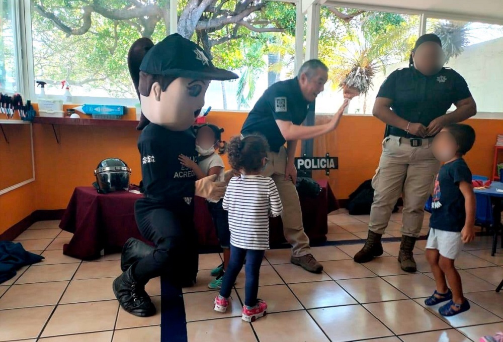 SSP Colima acerca la labor policial a menores del Centro Infantil ‘Gandhi’
