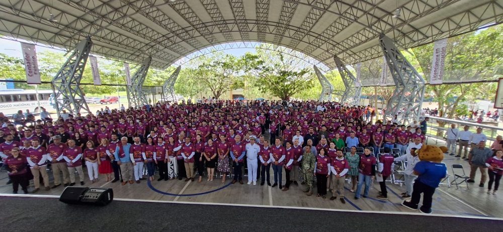 Cuéllar Carreón llama a seguir adelante a estudiantes del TecNM-Colima en inicio de ciclo escolar