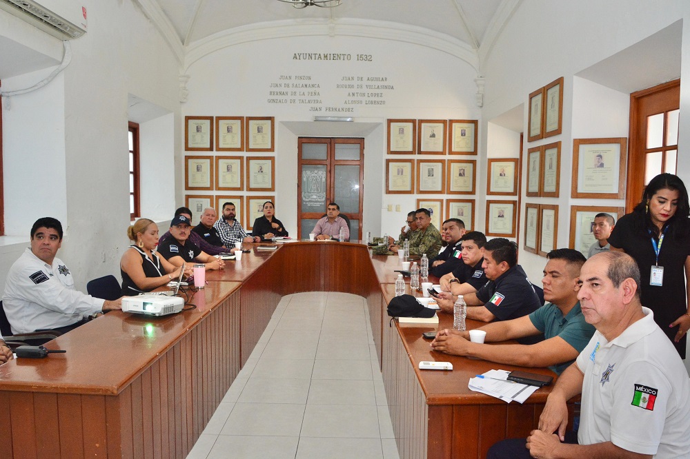 Fortalece Riult Rivera coordinación institucional por la seguridad y la paz en Colima