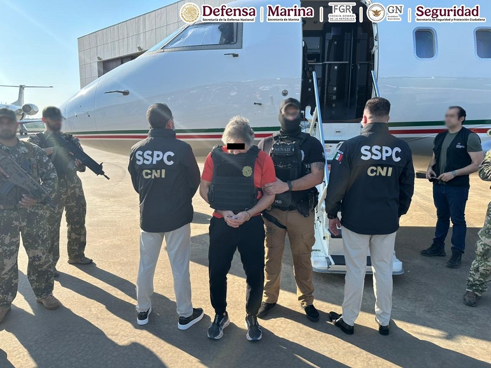 Trasladan a Hernán “N” a México para su ingreso al CEFERESO No. 1