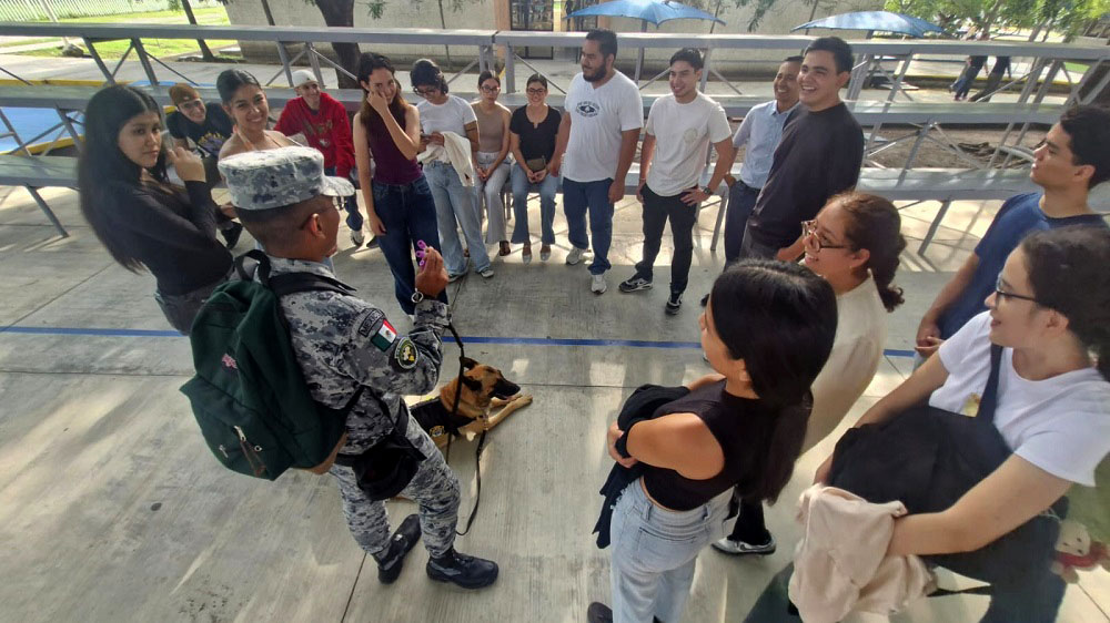 Guardia Nacional realiza actividades de proximidad social con estudiantes del TecNM-Colima