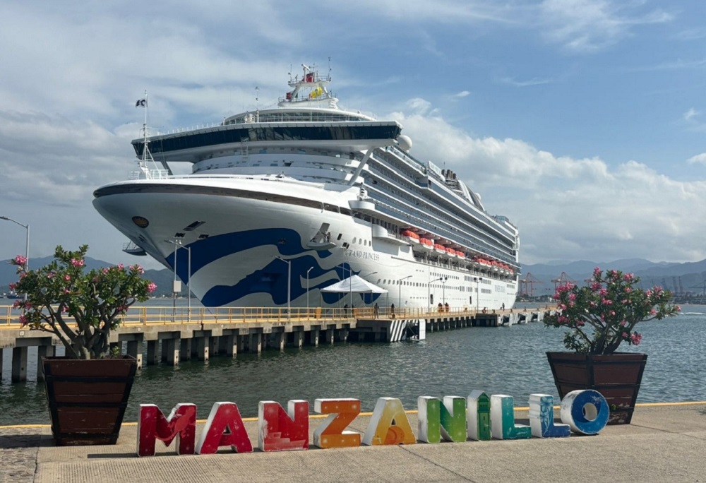 Manzanillo recibe el primer crucero de la temporada 2025-2026; Grand Princess arriba con más de 3 mil personas