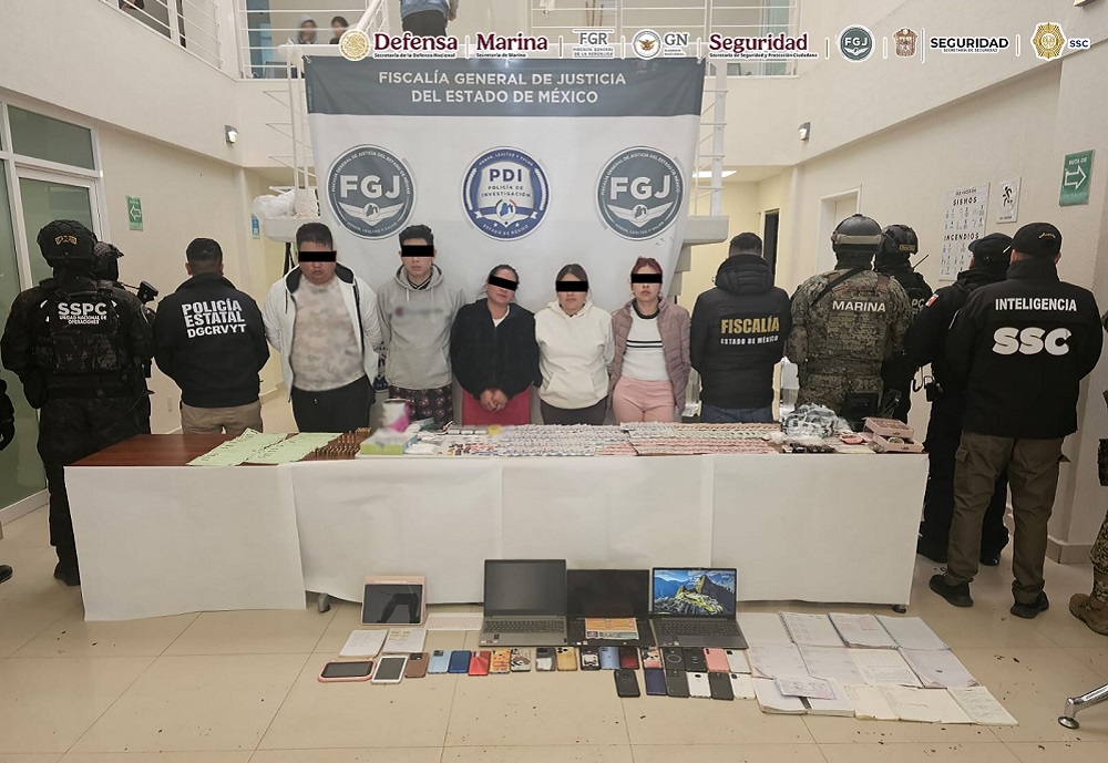 En operativo conjunto en el Estado de México detienen a cinco integrantes de una célula criminal dedicada a la extorsión