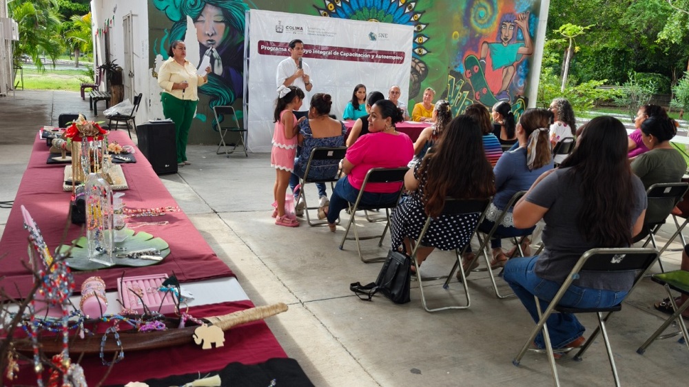 Subsecretaría del Trabajo concluyó curso gratuito de bisutería en Manzanillo