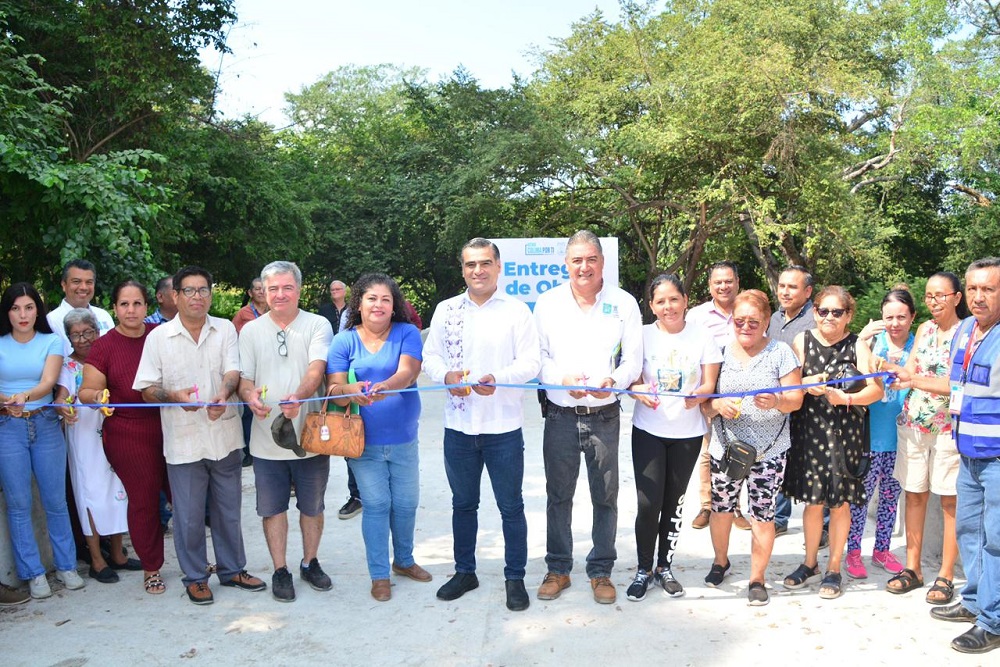 Continúa Riult Rivera entregando obras; ahora en la Colonia Francisco Villa