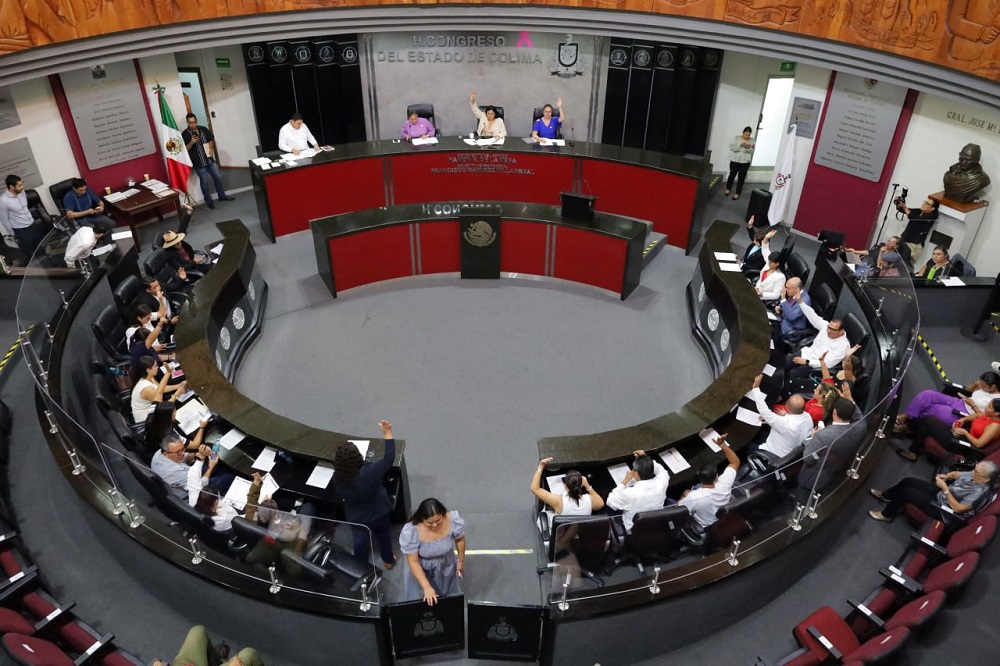 LXI Legislatura de Colima reforma ley para garantizar trato digno a adultos mayores en trámites y servicios financieros