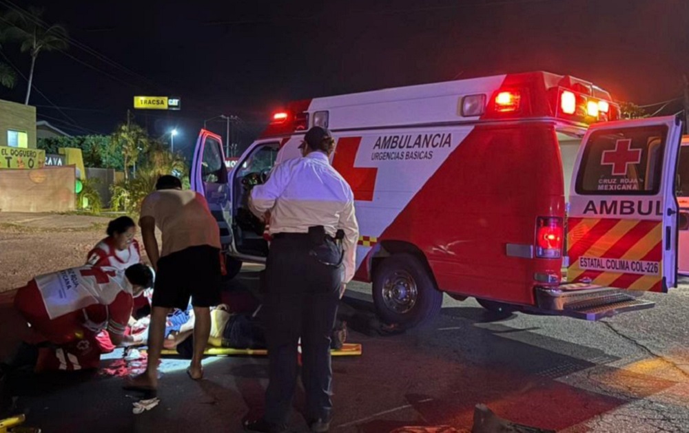Grave motociclista tras choque en la carretera Colima–Tepames