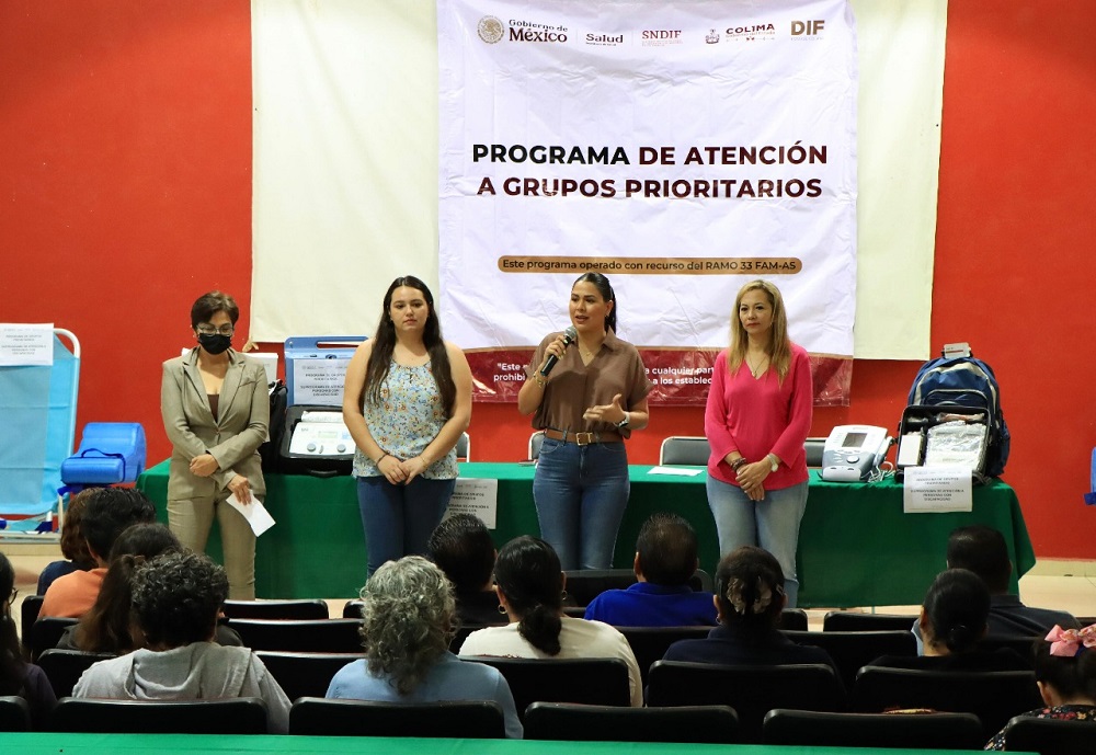 Gobierno del Estado de Colima refuerza atención a personas con discapacidad con entrega de equipamiento al CREE