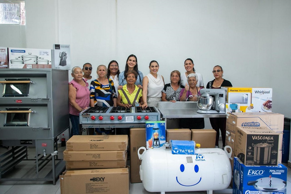 Refuerza Gobierno del Estado de Colima el programa DIF Pilares; entrega equipamiento al Centro Comunitario en Manzanillo
