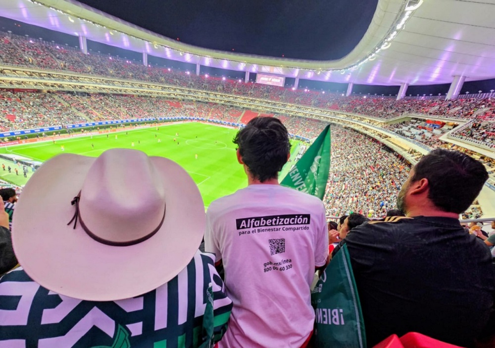 Colimenses participan en iniciativa nacional ‘Somos uno por la educación’, impulsada por INEA y Femexfut