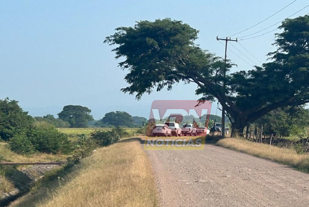 Encuentran cadáver flotando en un canal de riego en Coquimatlán