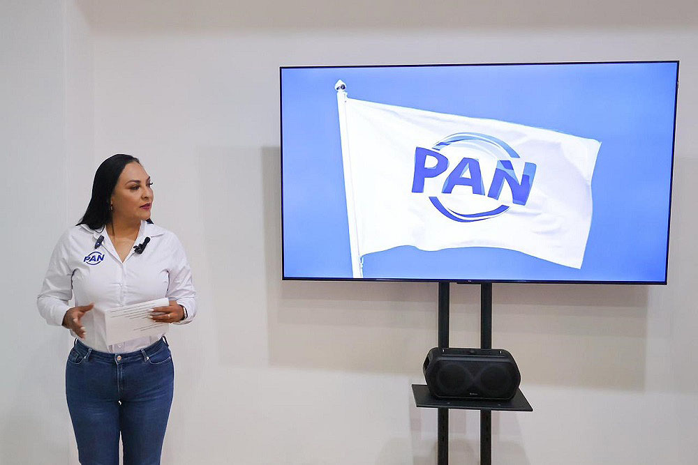 “Colima no aguanta otros seis años de malos gobiernos”: Julia Jiménez