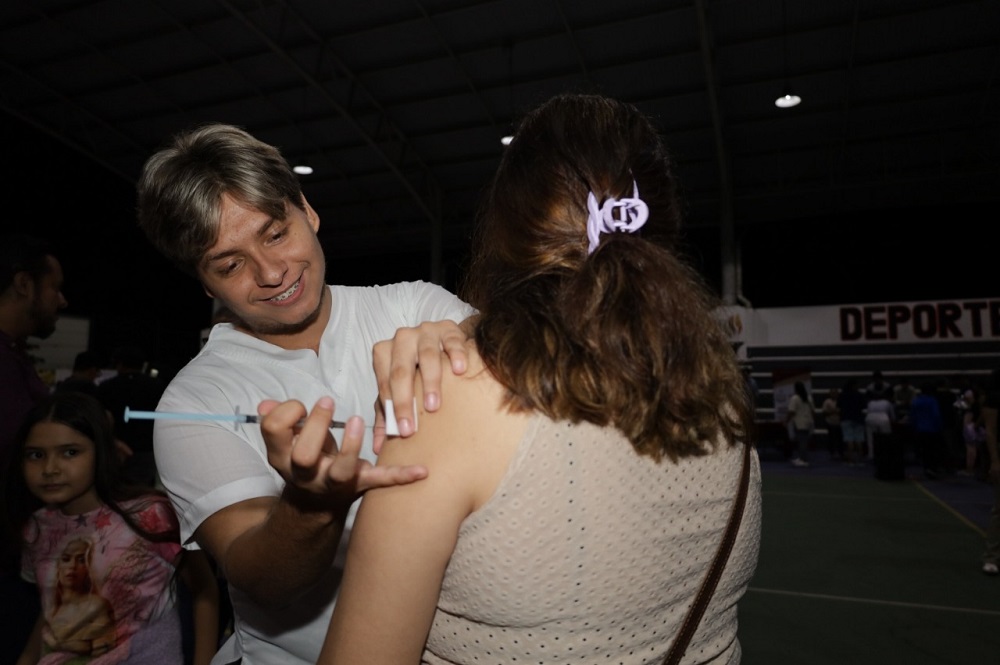 Vacunas reducen riesgos de contraer enfermedades letales: Salud Colima