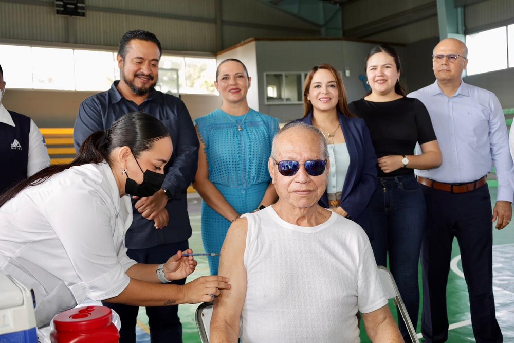 Realiza Gobierno del Estado de Colima la Jornada Masiva de Vacunación Universal