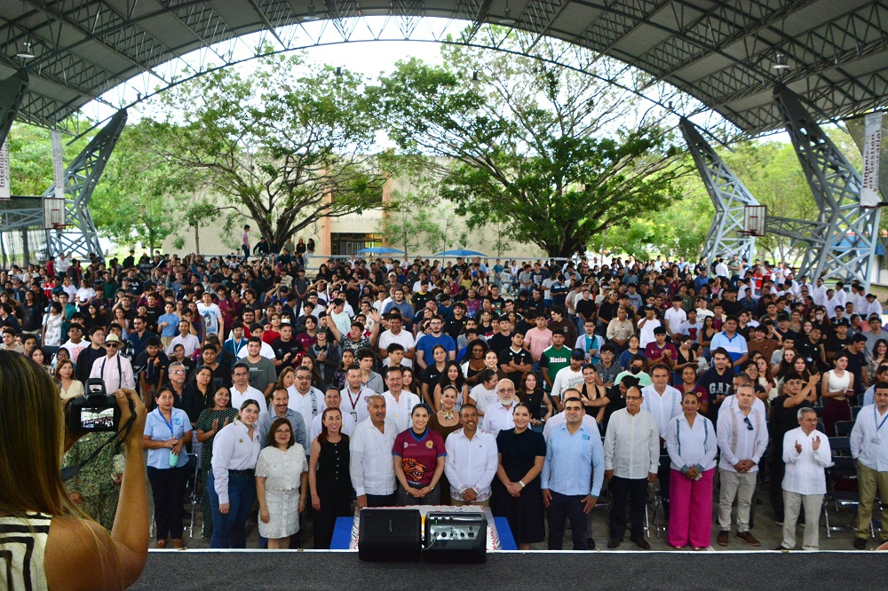 El TecNM-Colima está en edad de generar una transformación positiva del estado y del país: Indira Vizcaíno