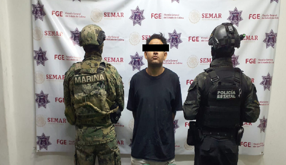 Detienen a un hombre con 68 dosis de droga en Manzanillo