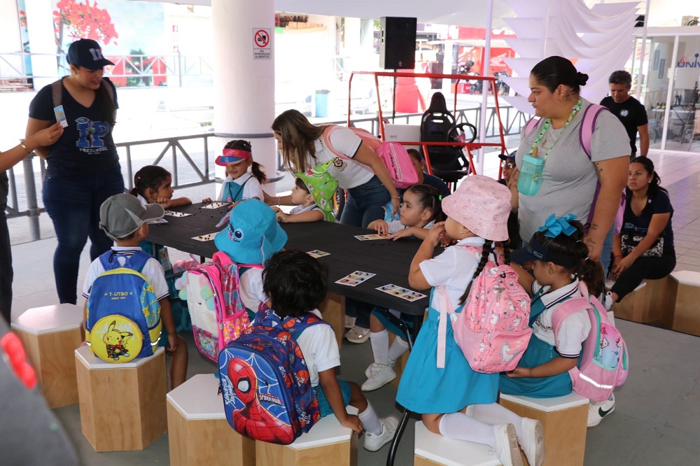 Recorridos guiados en la Feria de Colima fortalecen identidad cultural y aprendizaje en estudiantes