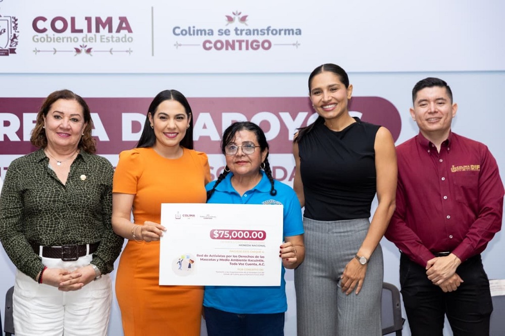 Gobernadora de Colima entrega recursos económicos a 30 Organizaciones de la Sociedad Civil