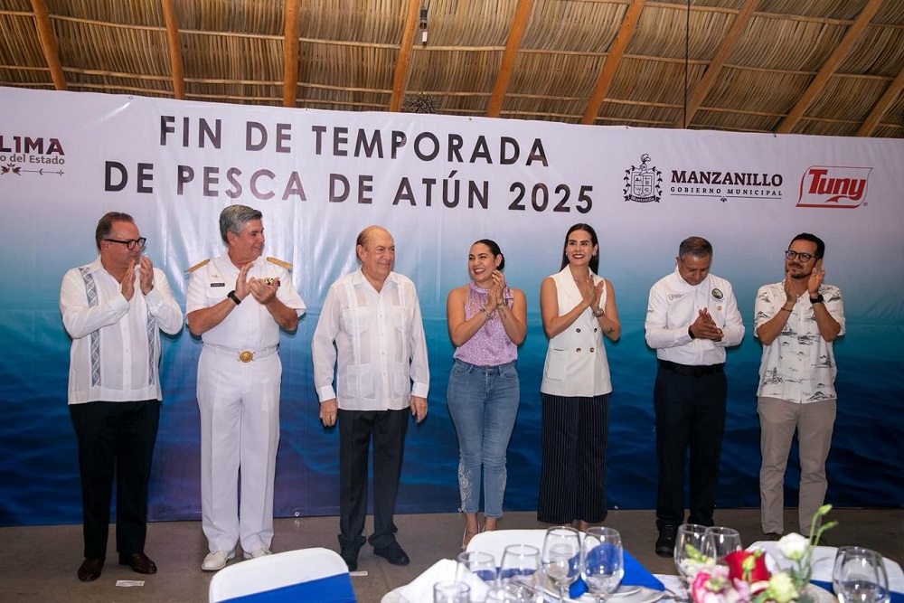 Trabajo en equipo permite mejores resultados para trascender: Indira Vizcaíno