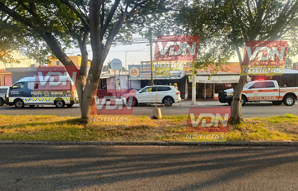 Se registra incendio en negocio de pizzas en la avenida Insurgentes, en Colima