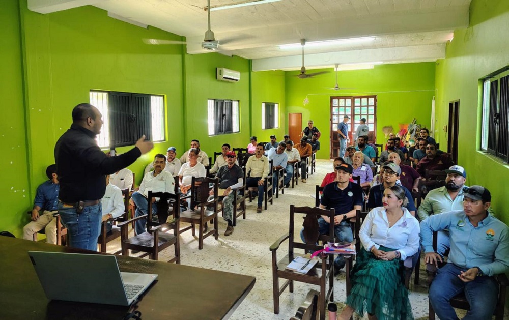 Desarrollo Rural de Manzanillo capacita a productores y productoras de Marabasco