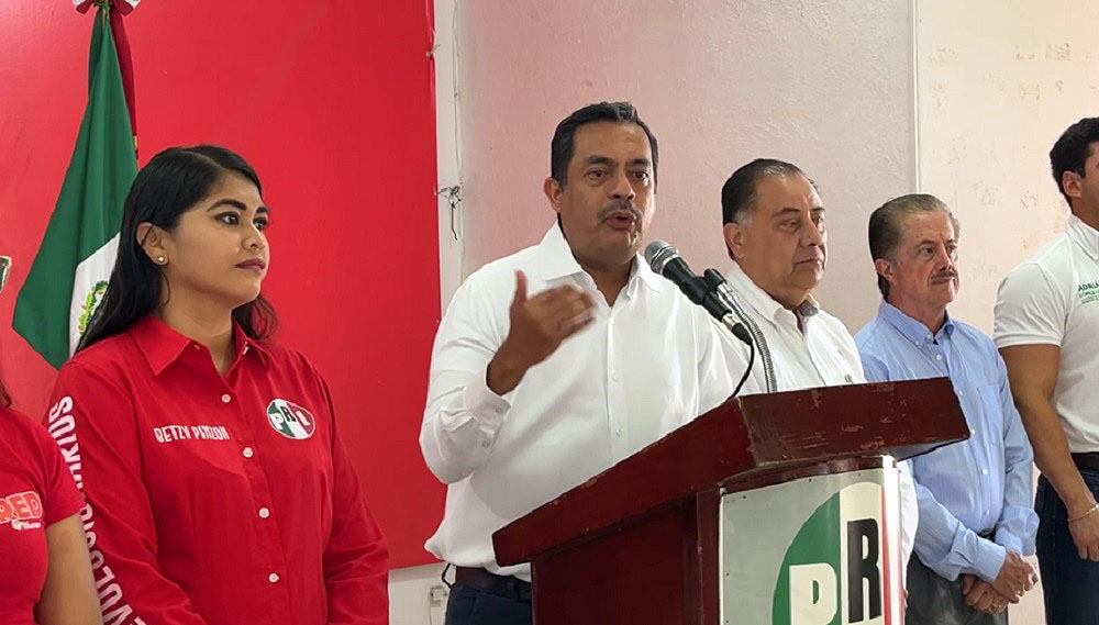 Dirigente del PRI Colima, Enrique Rojas, preocupado por violencia en Michoacán; critica a Claudia Sheinbaum