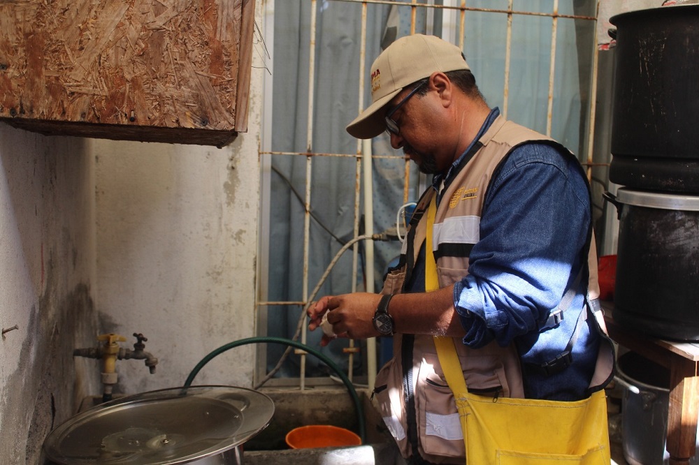 Mantiene Salud Colima control larvario en los 5 municipios de riesgo