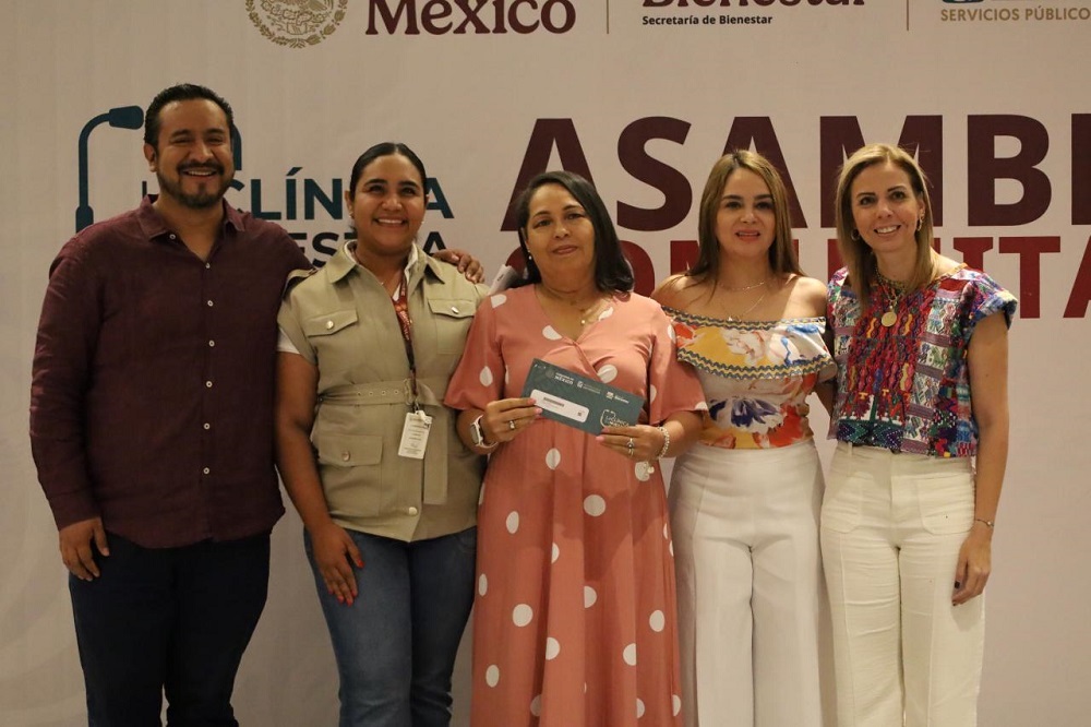 Entregan tarjetas de ‘La Clínica es Nuestra’ para mejorar Servicios de Salud en Colima