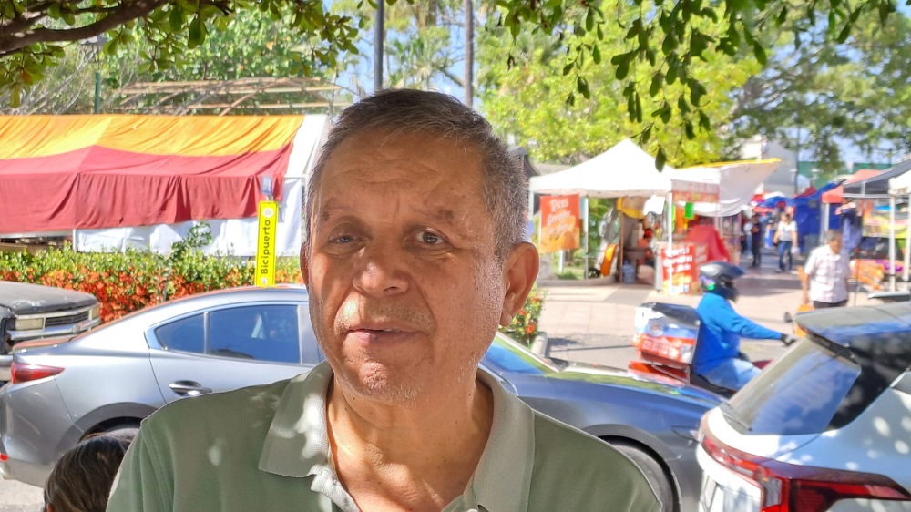 Comerciantes del Centro de Colima esperan repunte en ventas durante diciembre