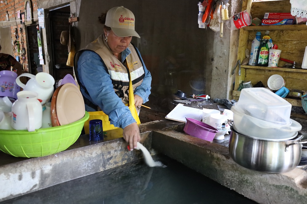 Salud Colima amplía el control larvario en los 5 municipios de riesgo del dengue