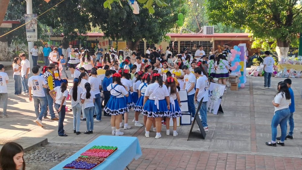 ISENCO Colima realiza la Cuarta Plaza de los Desafíos con niñas y niños de casas hogar