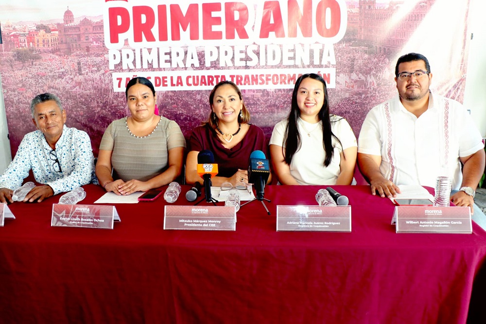Síndica y regidores de Coquimatlán se suman a Morena Colima