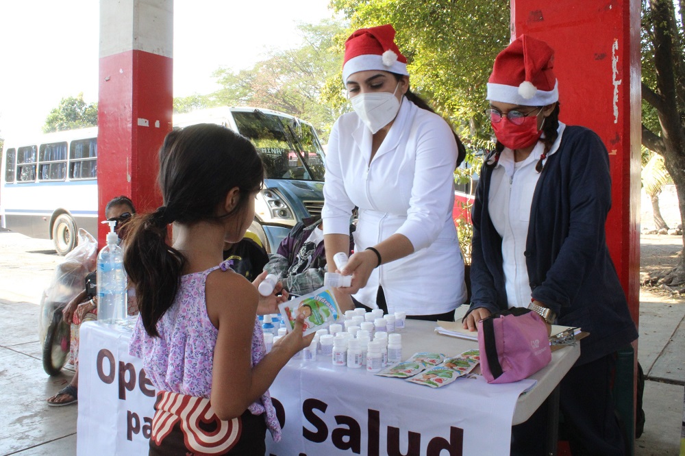 Salud Colima realiza operativo para el turismo ‘Vacaciones Decembrinas 2025’
