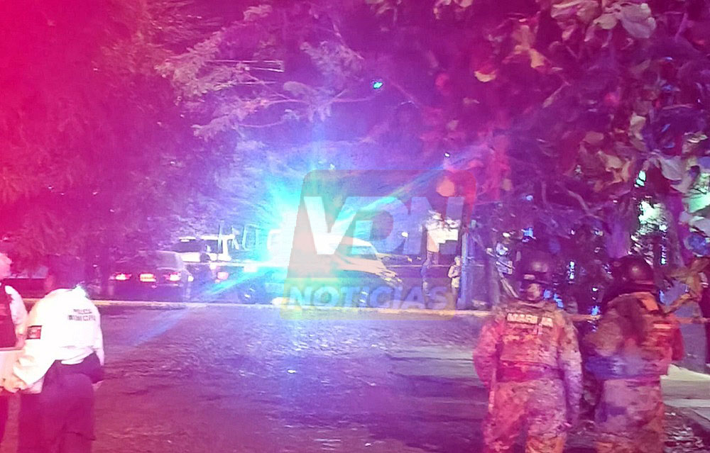 Poco antes de la medianoche del lunes, asesinan a tres hombres en la Albarrada en Colima