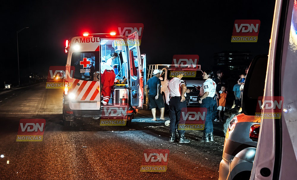 Accidente en Tecomán deja tres personas lesionadas, entre ellas una menor