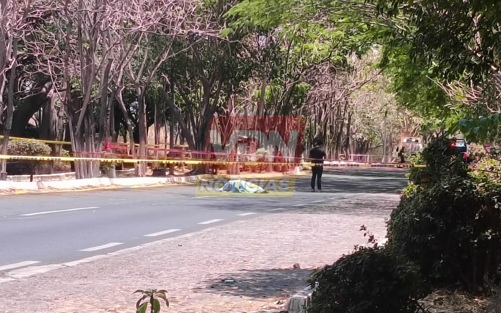 Motociclista pierde la vida en accidente en Villa de Álvarez-Comala