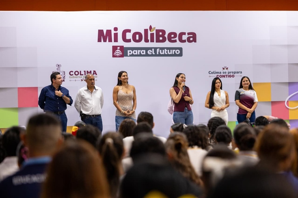 Indira Vizcaíno inició en el Isenco las asambleas de Mi ColiBeca para el Futuro