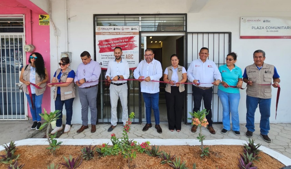Miles de manzanillenses tendrán acceso a educación básica con reactivación de la plaza comunitaria en El Colomo