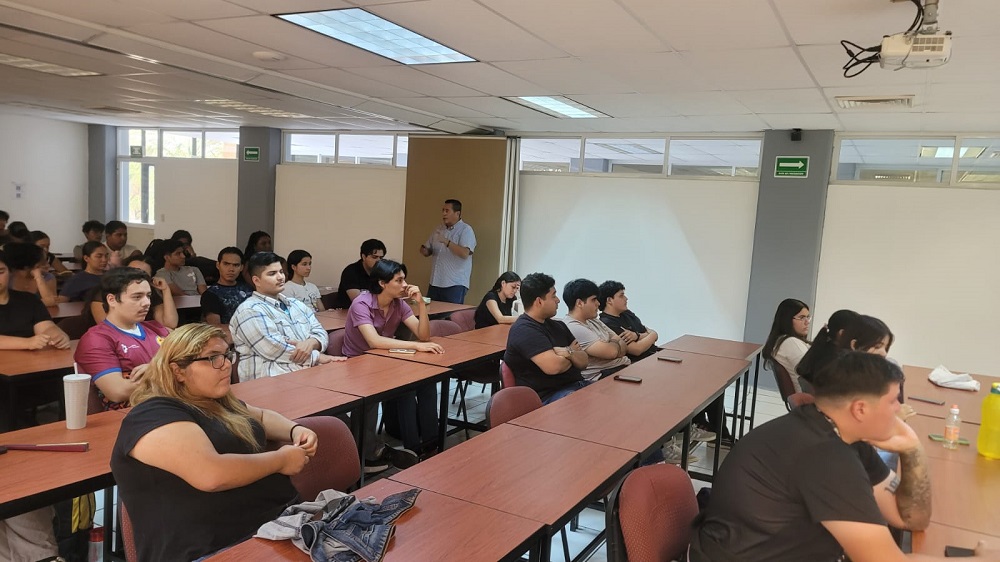 Sedeco impulsa cultura emprendedora entre estudiantes del Tecnológico de Colima