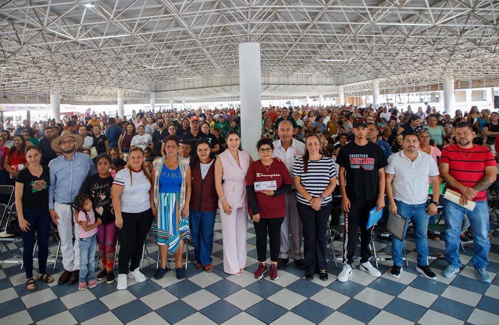 Indira: Becas de Gobierno de México y ColiBecas eliminan deserción escolar en primaria y reducen abandono en secundaria, prepa y profesional