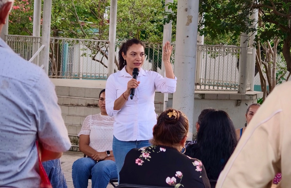 Concluye Mely Romero gira en Minatitlán; arranca en Cuauhtémoc